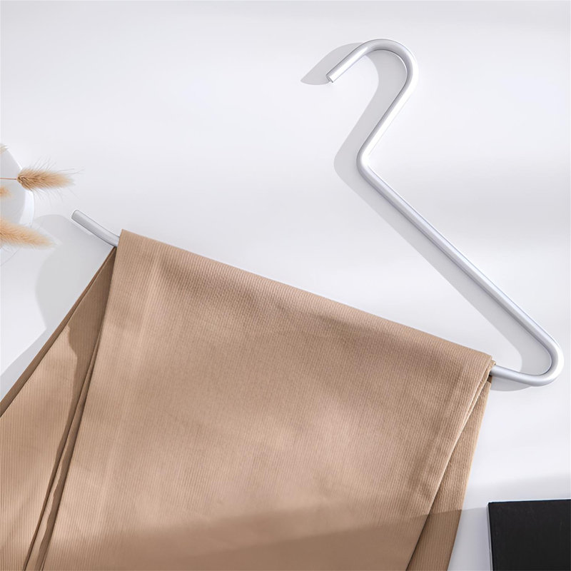 Solution de rangement pour vêtements élégante, 10