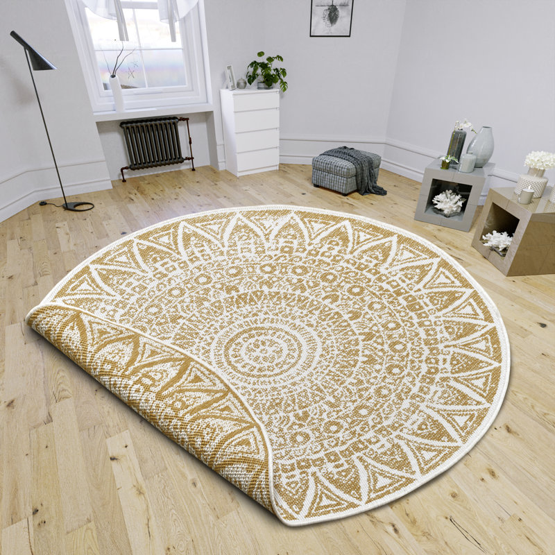Round Nora Geometric Indoor / Outdoor Area Rug, Round 200cm