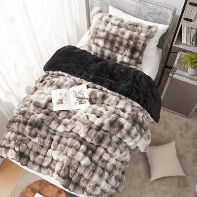 Snowball Chunky Bunny - Coma Inducer Oversized Comforter Set