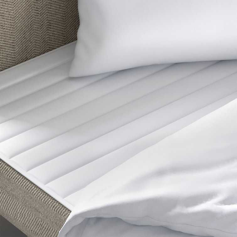 1pc Thin White Rabbit Print Pad Mat For Sofa Bed Floor, Waterproof