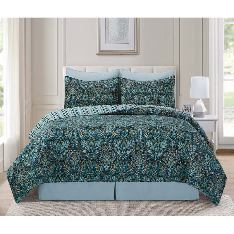Bailey Blue Quilt Set, Queen Quilt + 2 Standard Shams