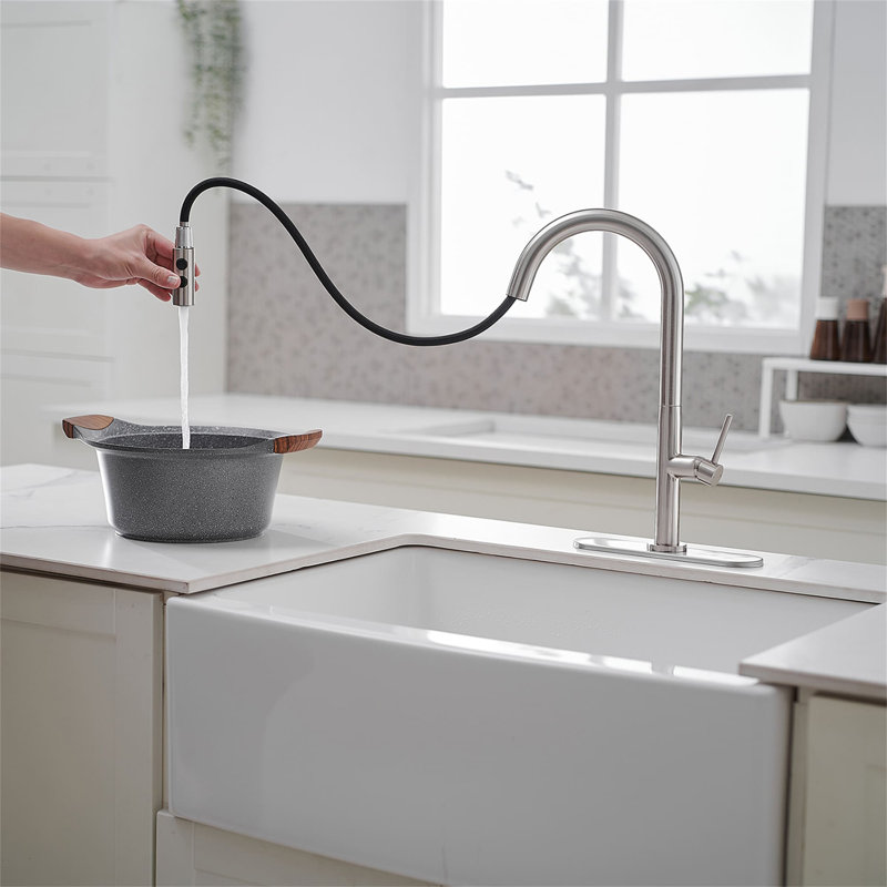 Single Hole Kitchen Faucet With Pull Out Sprayer Single Handle Kitchen Sink Faucets Modern Brass Kitchen Basin Taps With Deck Plate