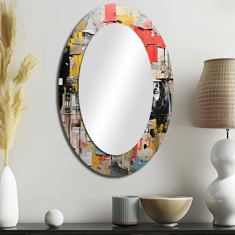 Urban Collage III - Miroir mural moderne ovale, 36 po x 24 po