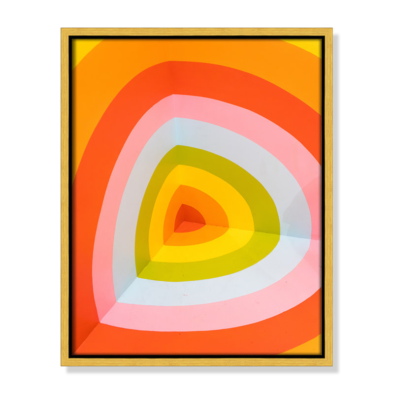 Imprimé Sherbet Bullseye par Jason Leung, H 15,5 po x l 12,5 po x P 2 po, Cadre flottant doré, Pas de tapis