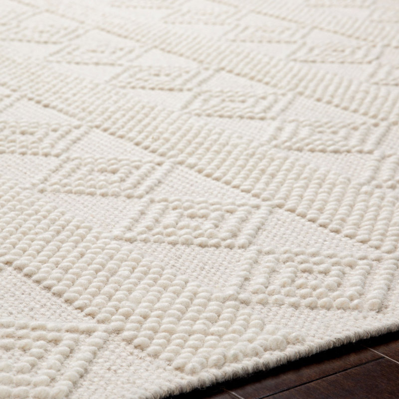 Beyanka Geometric Machine Tufted Area Rug, Rectangle 183 x 274 cm
