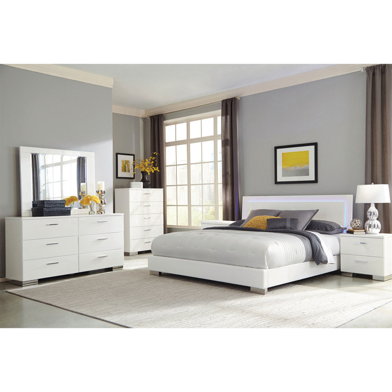 Ensemble de chambre à coucher à panneaux 6 pièces August White