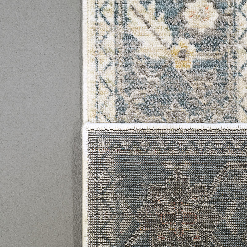 Igikpak Oriental Indoor Rug, Runner 2'2" x 7'3"
