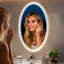 Miroir de salle de bain à DEL ovale avec lumières-1680824692-1680824694