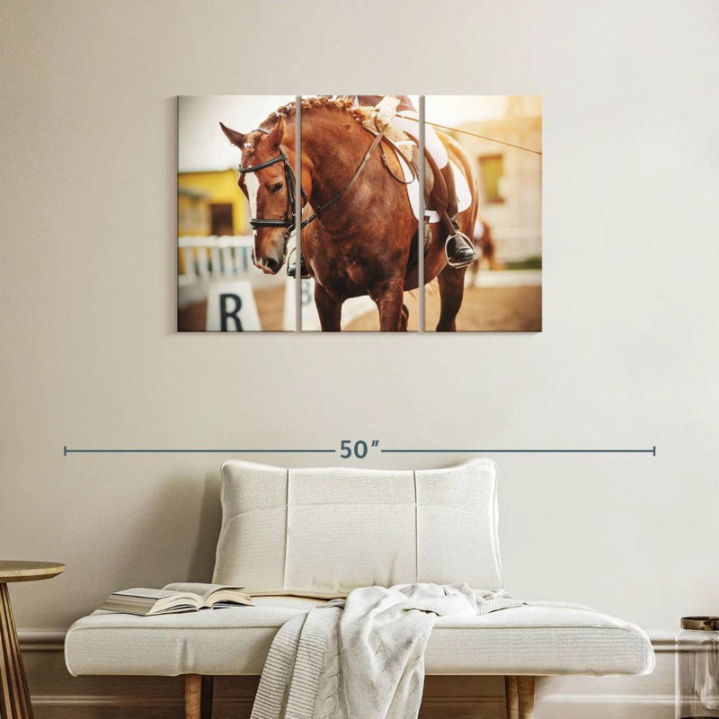 Cheval châtaignier Sireci, H 24 po x l 38 po
