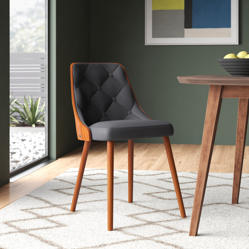Chaise d'appoint rembourrée et capitonnée Amundi, Simili cuir blanc