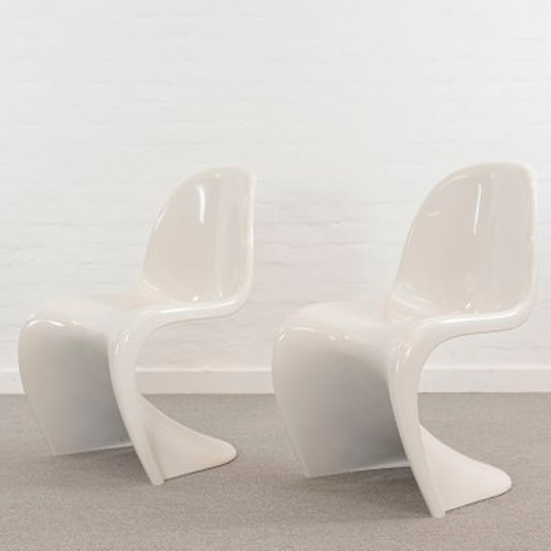 17'' H Stacking Side Chair, Shinny White