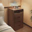 Meuble-lavabo élégant en noyer avec compartiments de rangement internes et tabouret rembourré-344961296