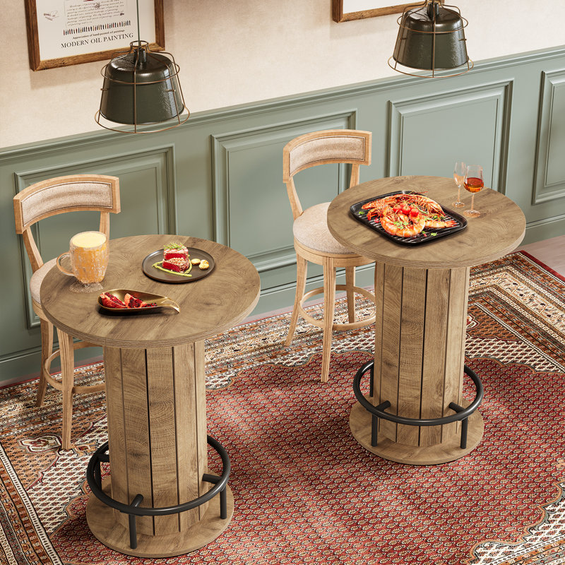 Round Dining Table, Natural