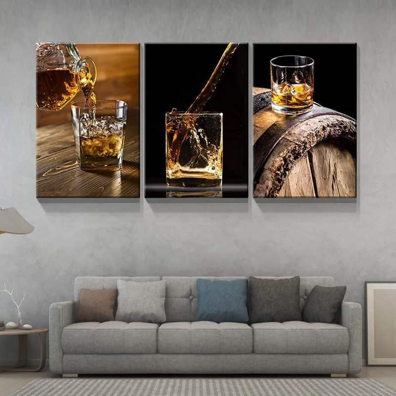 Whiskey Liquor Still Life - 3 pièces sur toile tendue, L 18 po x H 12 po