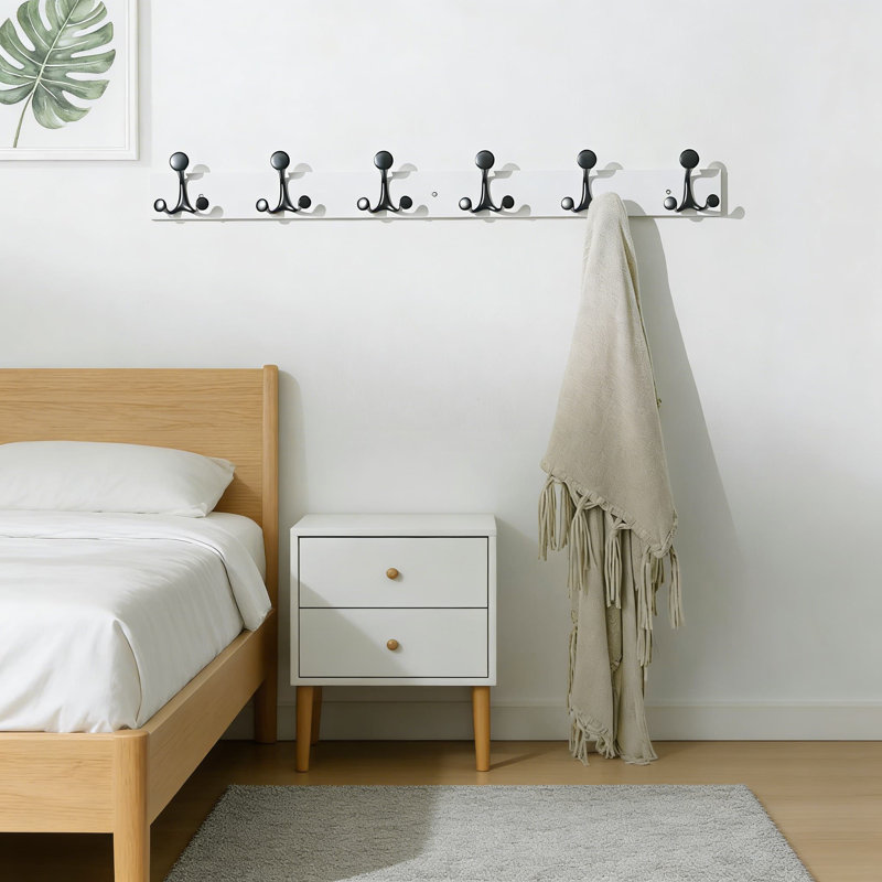 Portemanteau mural avec 6 crochets triples - Organisateur de vestibule en bois massif de 39 pouces pour manteaux, sacs et fournitures pour animaux de compagnie - comprend une conception brevetée