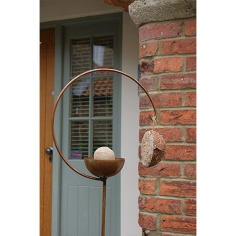 Liska Metal Pole Decorative Bird Feeder