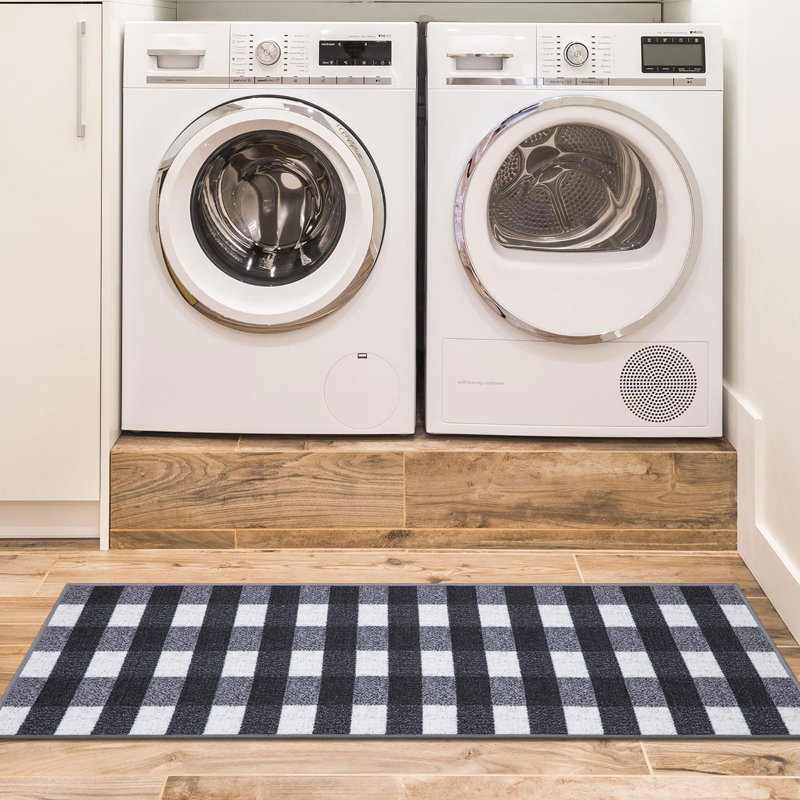 Black and White Checkered Synthetic Runner Rug 2'7" x 9'10"