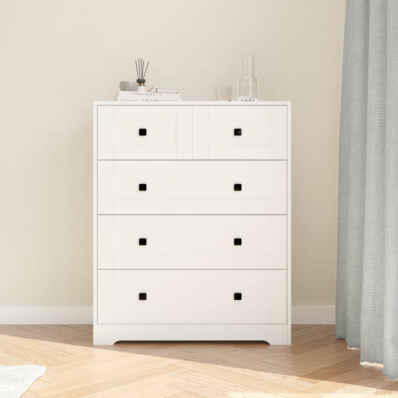 Commode à tiroirs avec porte de ferme de couleur blanche
