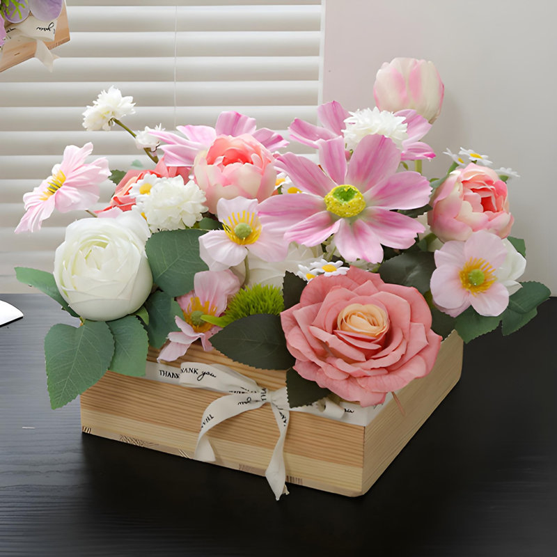 Ornements de fleurs simulées
