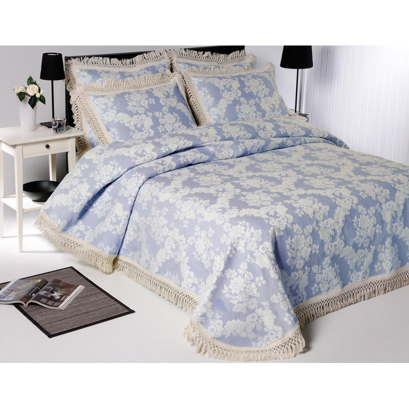 Traditional Cotton Blend Standard Floral Coverlet, Twin, Blue