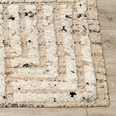 Tuku Handwoven Jute Blend Area Rug