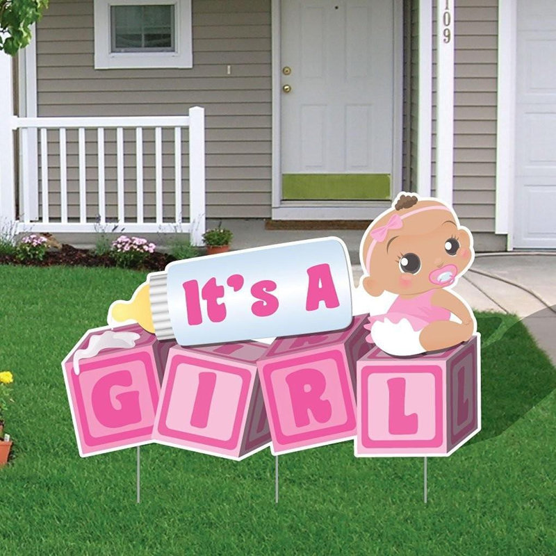 "c’est une fille !" tuteur de jardin à l’annonce pour bébé blocks, Bébé au teint clair