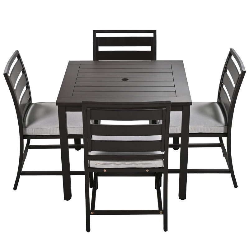 Ensemble repas pour quatre personnes, Brun foncé