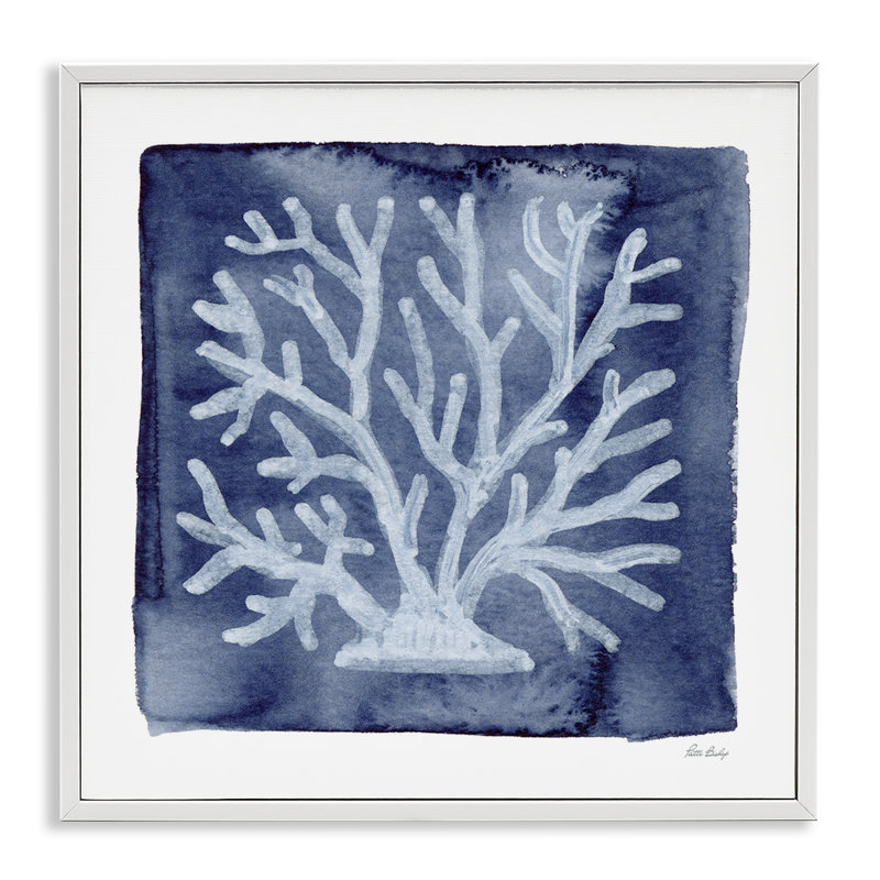 Giclée encadrée de corail blanc sur fond indigo, design par Patti Bishop, Encadrement giclée blanc côtier, H 24 po x l 24 po