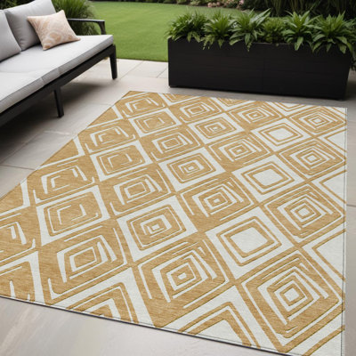Tapis intérieur lavable à motif géométrique doré et ivoire 5 pi x 8 pi