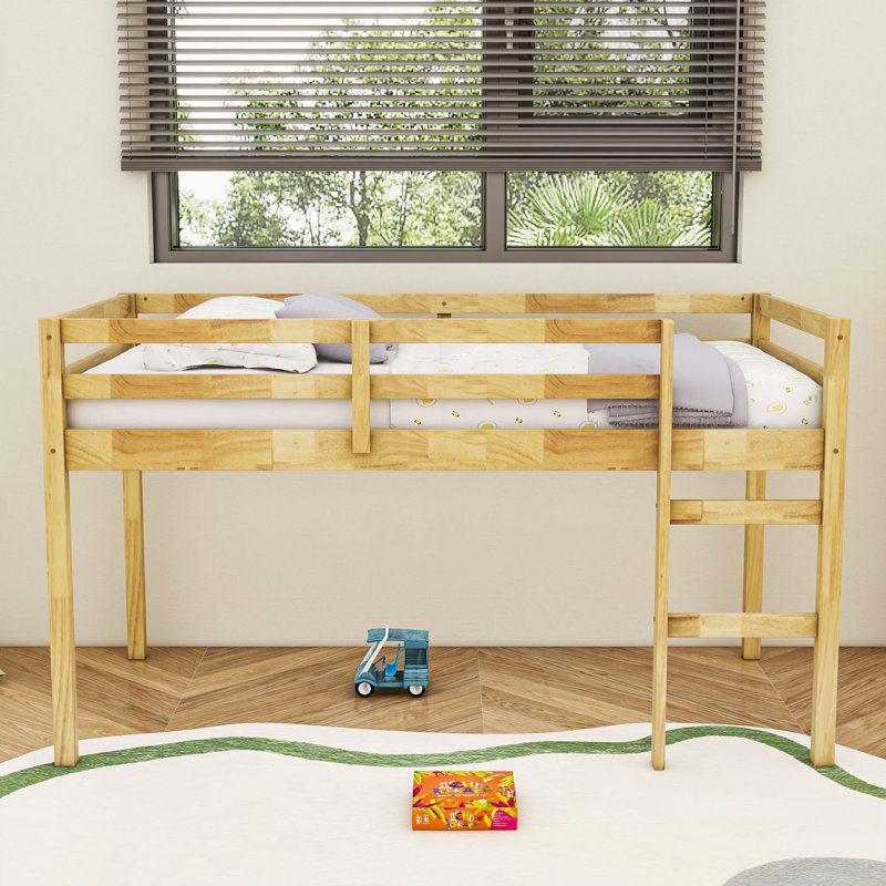 Lit mezzanine simple en bois avec échelle et garde-corps de sécurité, conception basse, Naturel