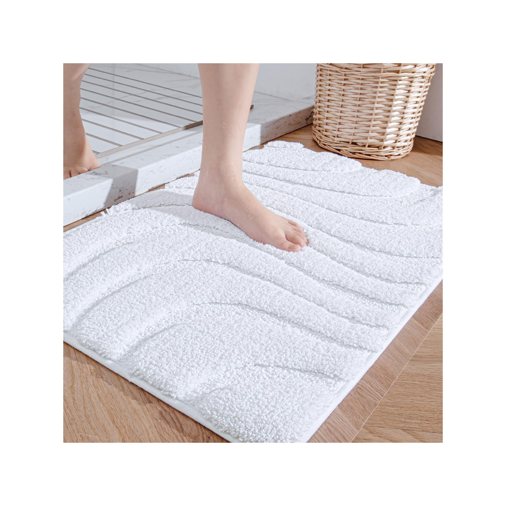 Gagetown Non-Slip Bath Rug, White, 16" W x 24" L