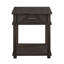 Table de bout traditionnelle avec finition brune, rangement de tiroir et tablette inférieure pour les meubles de chambre à coucher