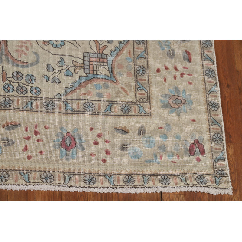 Tapis traditionnel ivoire en laine à motif médaillon 7 x 10