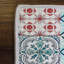 Tapis rouge / vert / blanc en polyester tissé à la machine 1 pi 8 po x 2 pi 7 po Amott
