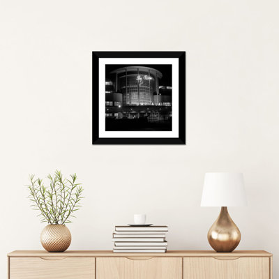 Vue de nuit des années 1930 de la boîte de nuit club Jai Alai dans le ciel, bâtiment Art déco, Manille, Philippines, Philippines - reproduction de photo sur toile