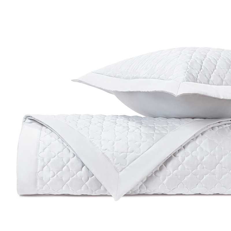 Clover Egyptian Certified Cotton Quilt, King Quilt, White