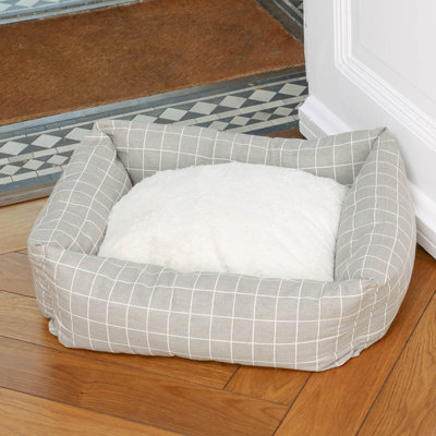 Hearn Polyester Pet Bed