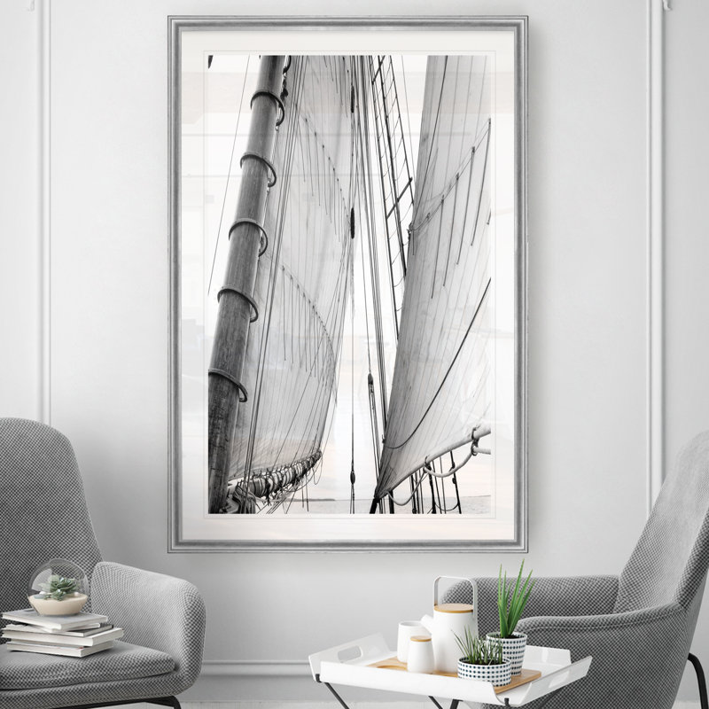 « under voile ii », impression sur toile, H 18,5 po x l 24,5 po x P 1,5 po, Argent