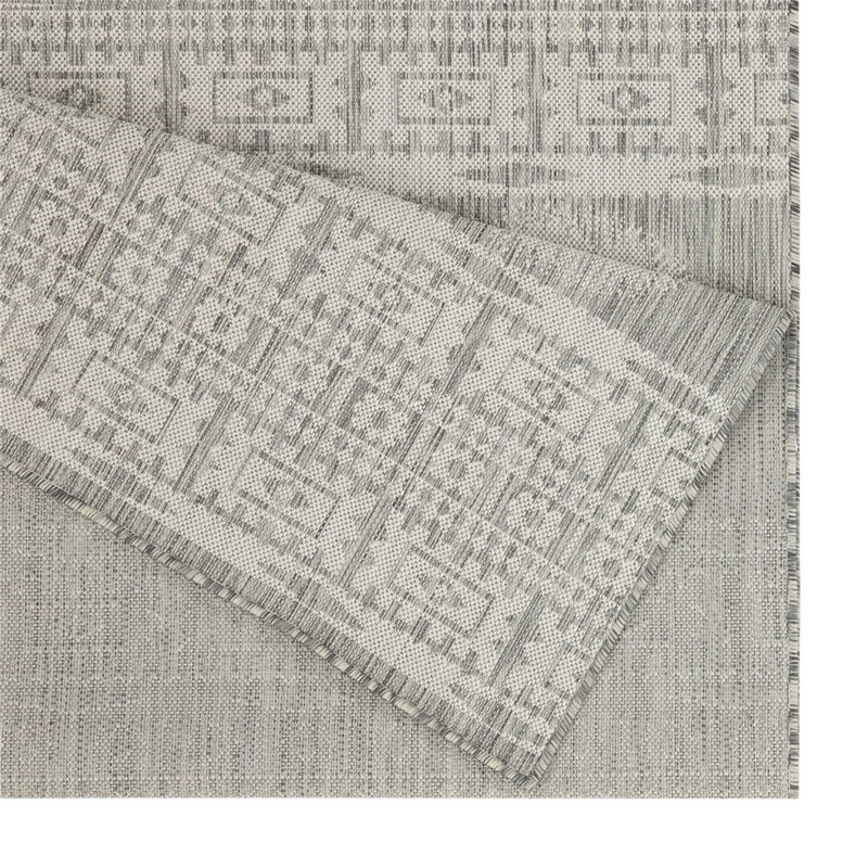 Sunshine Silver Indoor/Outdoor Area Rug, Rectangle 5'3" x 7'3