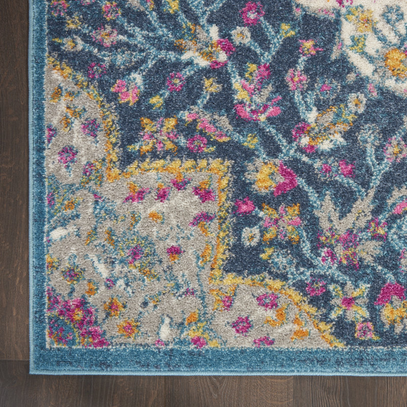 Verda Oriental Indoor Rug, Rectangle 3'9" x 5'9"