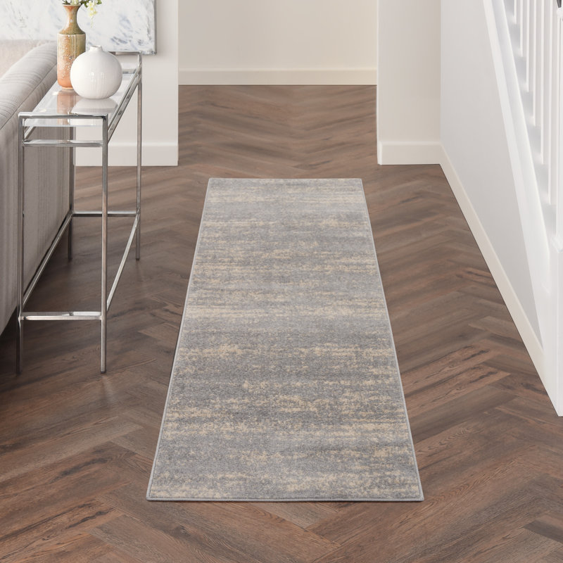 Tapis intérieur / extérieur gris en chenille tissé à la machine, Tapis de couloir 2 pi 2 po x 7 pi 6 po