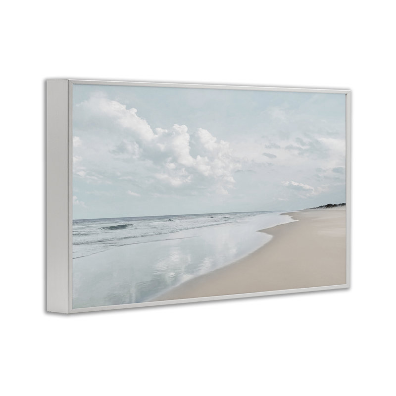 «Endless Beach View», estampe numérique par Natalie Carpentieri, Estampe numérique encadrée blanc bord de mer