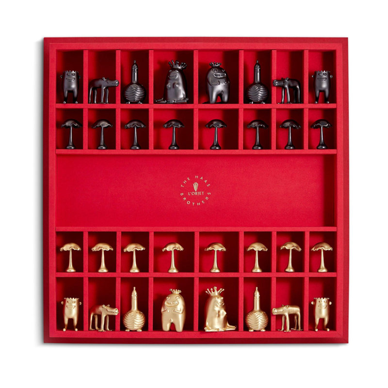 Haas Chess Set - Black + White