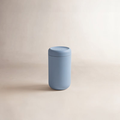 Leo 25.28oz. Food Storage Container