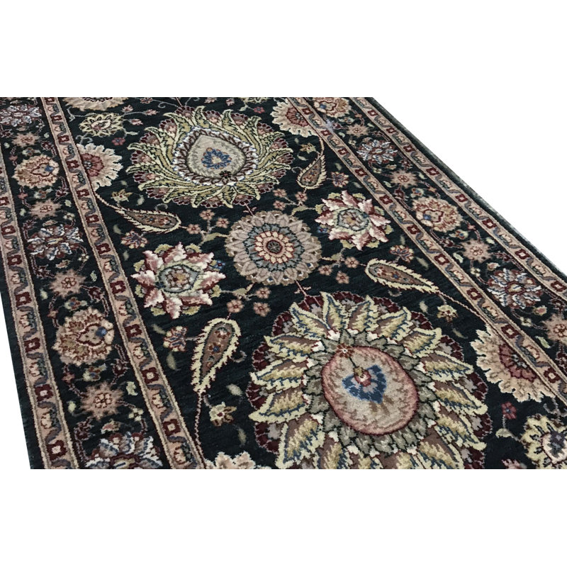Tapis de haute qualité noué à la main