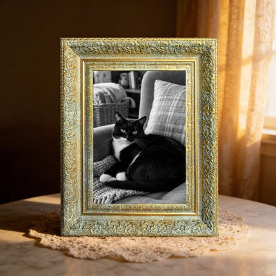 Antique Gold 1PC Tabletop Picture Frame for 5" x 7" Photos and Holiday Gifting