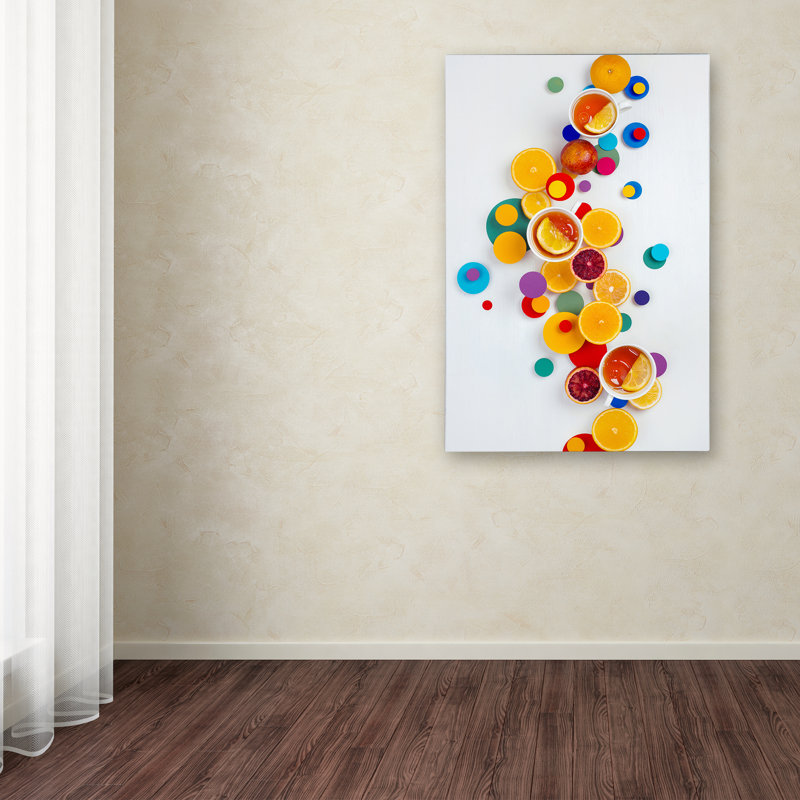 « suprematic teatime », reproduction de photo sur toile tendue, H 32 po x l 22 po