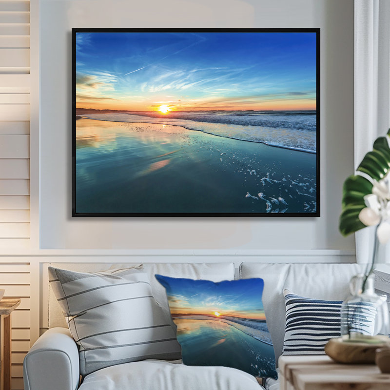 Paysage marin «Seashore with Distant Sunset», reproduction de photo, H 28 po x l 60 po, Cadre flottant, Noir