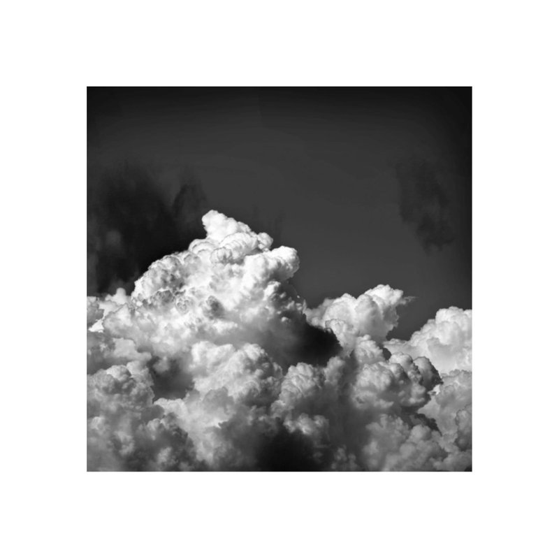 Printemps Nimbus par Austin Beiv - photographie, H 36 po x l 36 po x P 1,5 po, Couche de verre