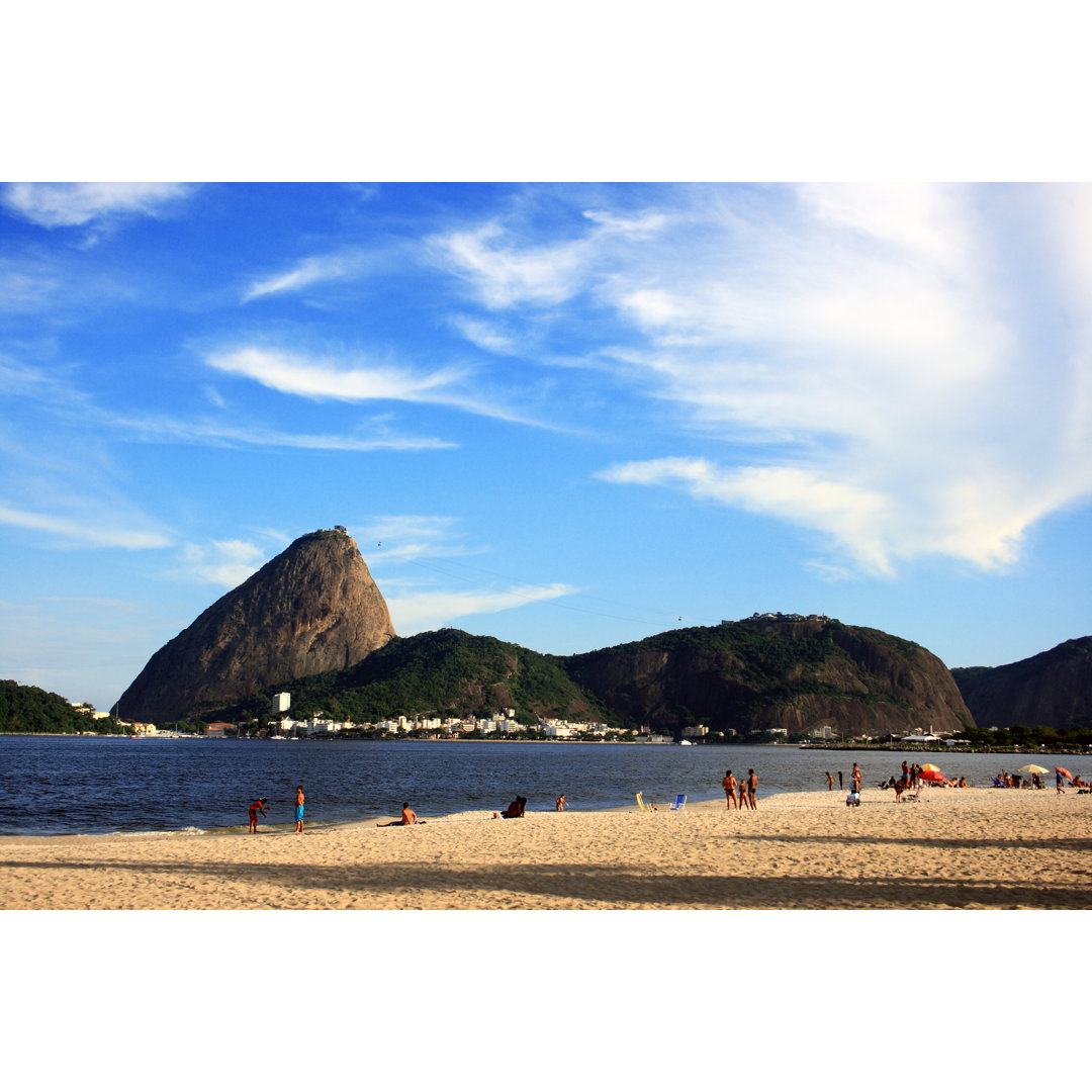 Sugarloaf Mountain von Luoman - Ohne Rahmen auf Leinwand